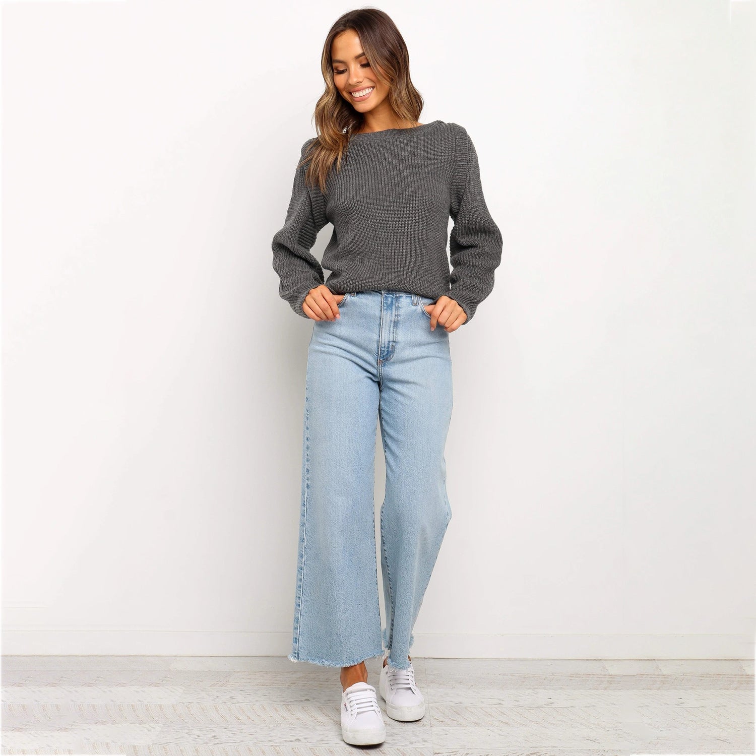 Women's pullover sweater